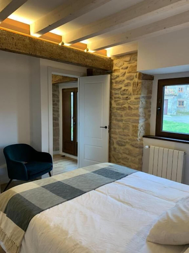 Bedroom 4, Otero de Campoo, Cantabria