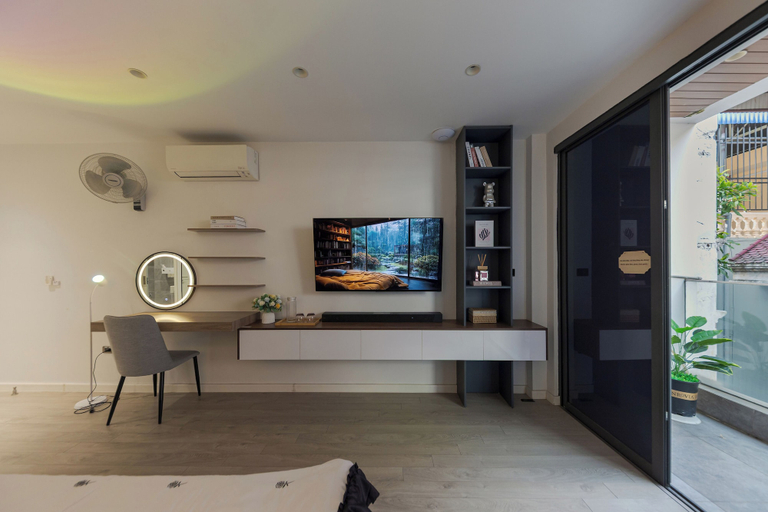 Room 5, Moonlight Apartment, Cầu Giấy
