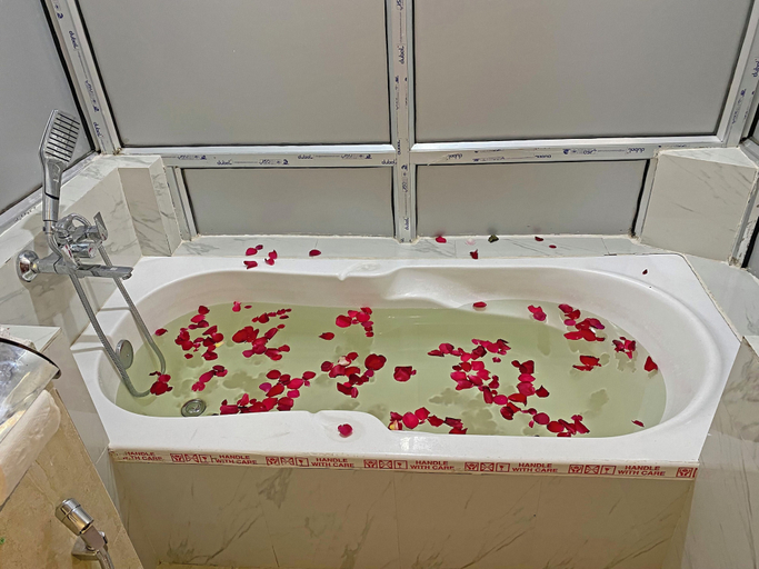 Bathroom 4, Hotel Mission Inn, Bagmati