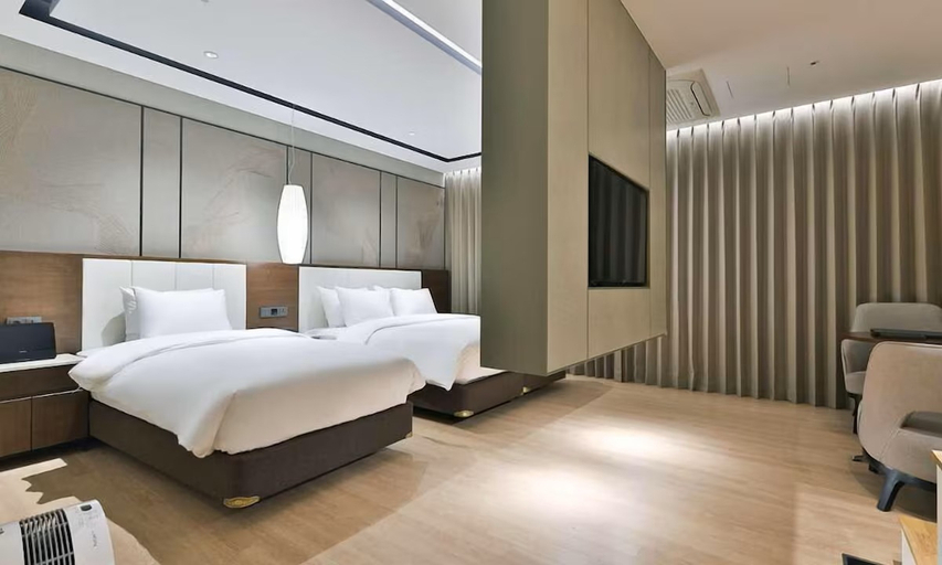 Bedroom 3, Daegu Billion Western Hotel, Dalseong