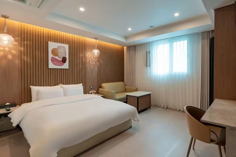 Bedroom 3, Jecheon Hound Hotel, Jecheon