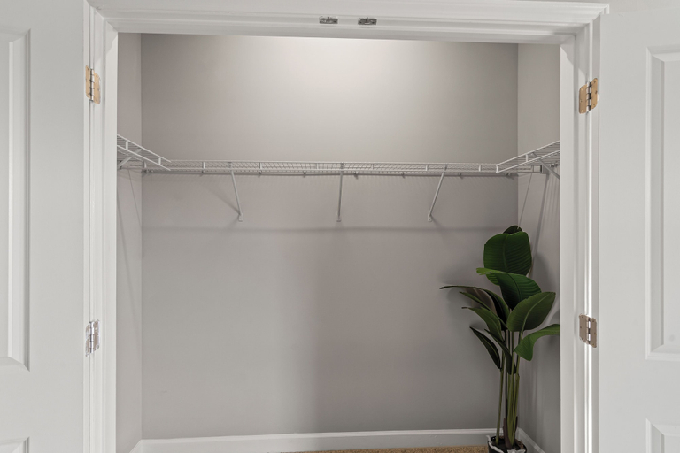 Laundry room, Upscale King 3BR Townhouse in Pineville, Mecklenburg