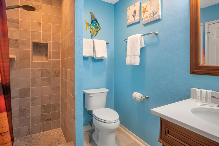 Bathroom 4, Pawsitively Paradise, Nueces