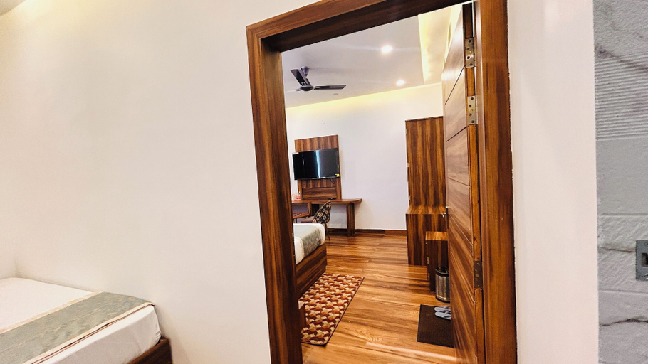 Room 4, Hotel Mira Siwan, Siwan
