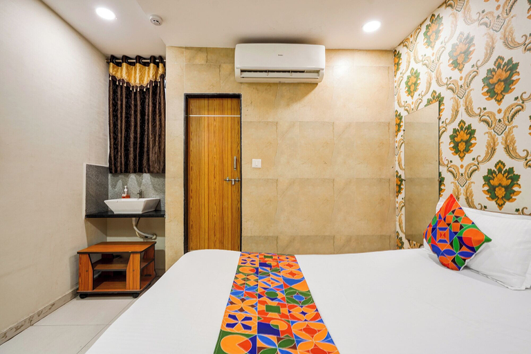 Room 2, Fabhotel Krishna Inn, Surat