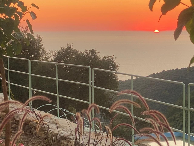 View from property 5, Fannoun Getaway Lodge by Hansa, Batroun