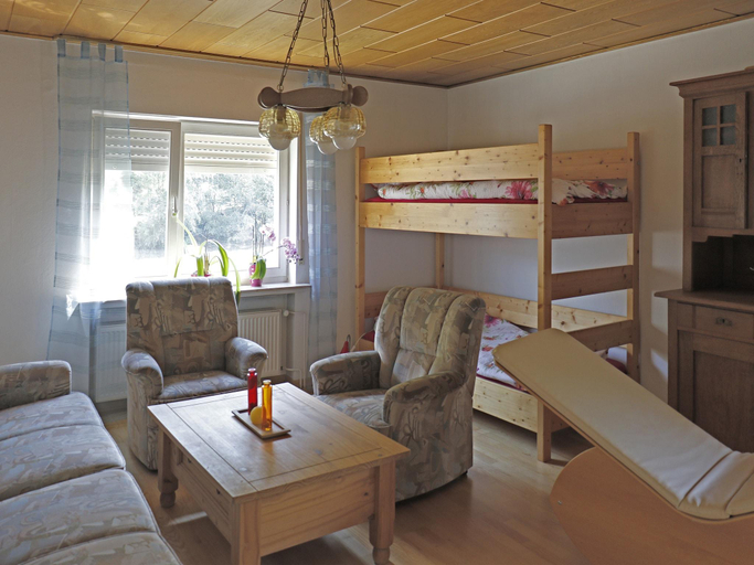 Others 5, Charmante Ferienwohnung mit Garten in Huddingen, Waldeck-Frankenberg