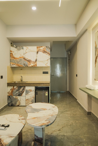 Room 4, Paradise Inn Vibhuti Khand Gomti Nagar, Lucknow