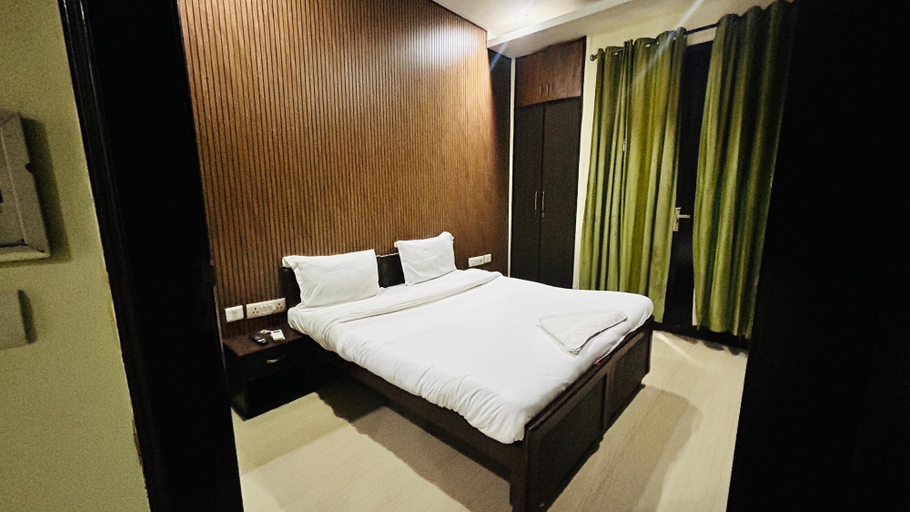 Room 4, Corporate Stayz, Gurgaon