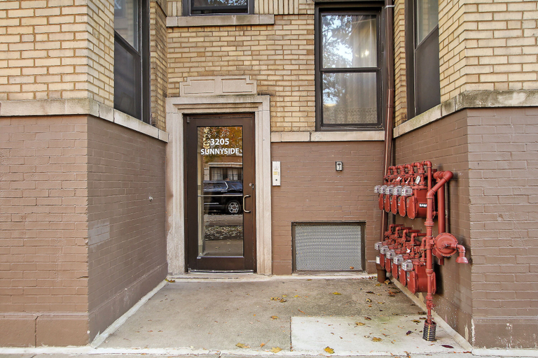 Exterior & Views, Cozy & Inviting 2BR - Sunnyside 3F, Cook
