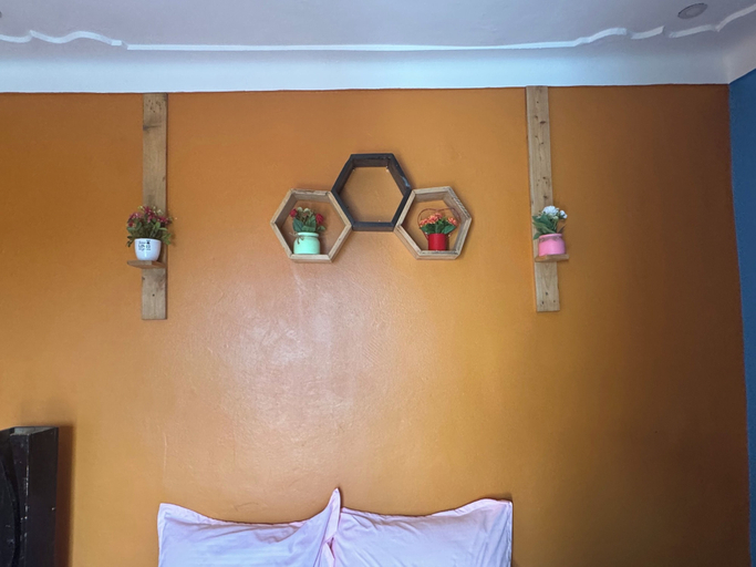 Room 5, Hilltop Haven Mpigi, Mawokota