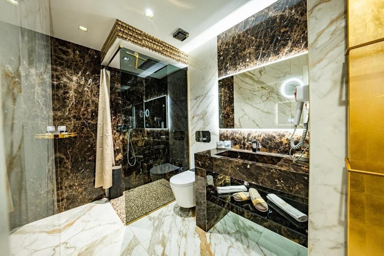 Bathroom 5, Sofia Ultra Suite Collection, Rome