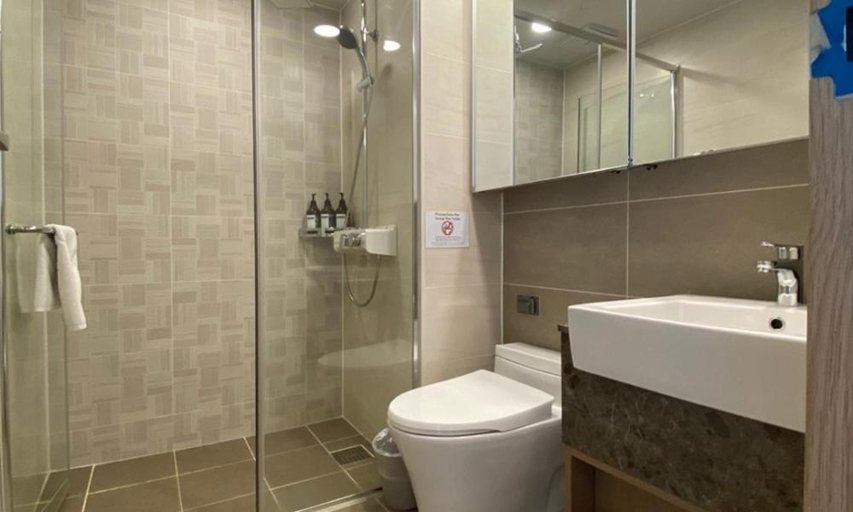 Bathroom 4, D.OV Haeundae Hotel, Haeundae