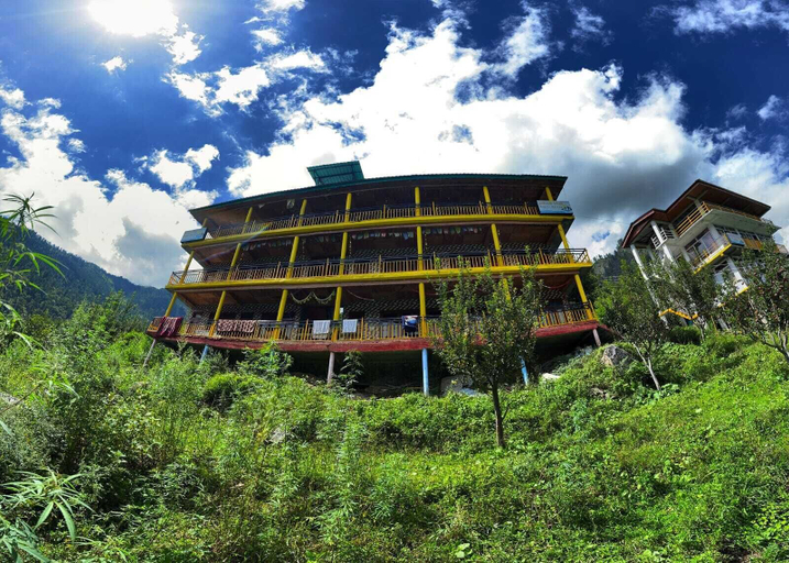 Front of property 4, Pahadi Bliss Hotel Hostel Tosh, Kullu