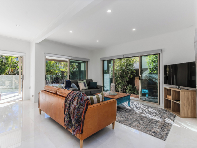 Living area 2, Casa Villa by the Ocean, Tweed Heads