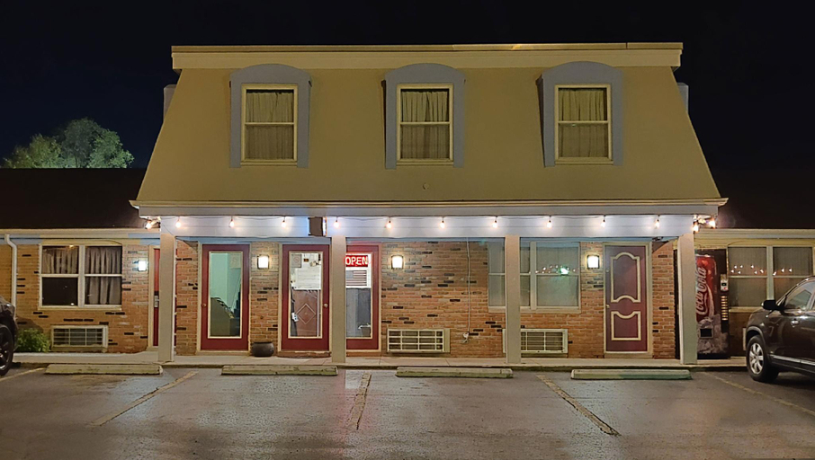 Exterior & Views 2, Travel Inn Delaware, Delaware