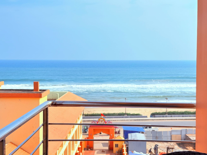 Balcony, Golden Wave Premium Puri, Puri