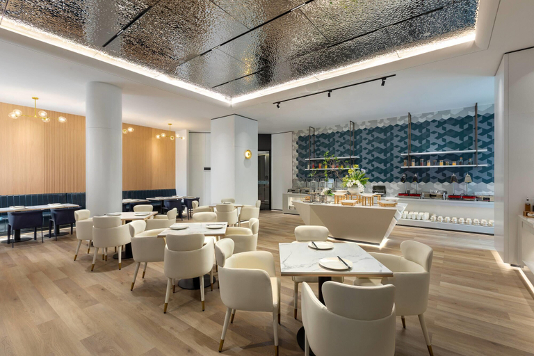 Dining 4, Microtel by Wyndham Chengdu Jinniu, Chengdu