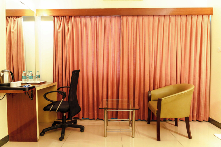 Others 5, Bisque Magaji Orchid, Bangalore
