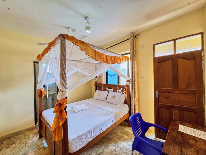 Room 4, Goldstone Hotel, Matuga