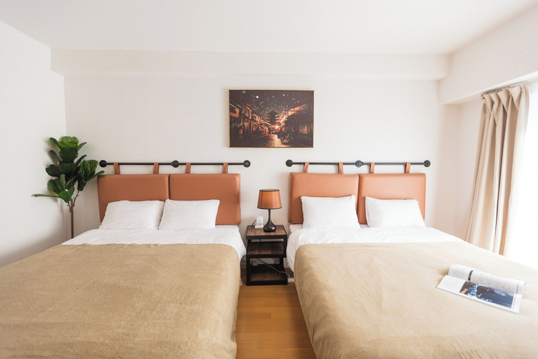 Room 4, b&Tengachaya, Osaka