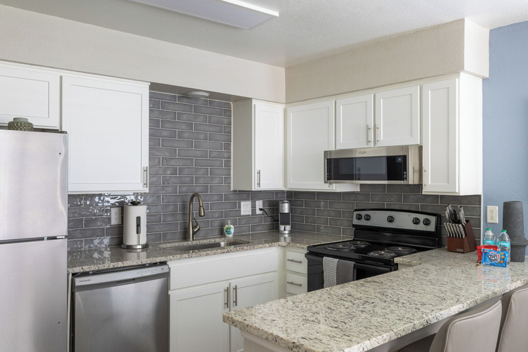 Private kitchen 3, Landing Apartments Phoenix - Maryvale Village, Maricopa