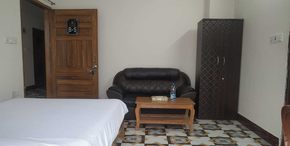 Room 2, Ruilui Holiday, Parbattya Chattagram