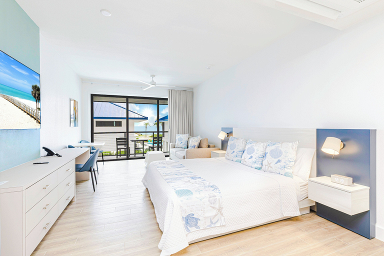 Bedroom 2, Shalimar Beach Resort, Lee