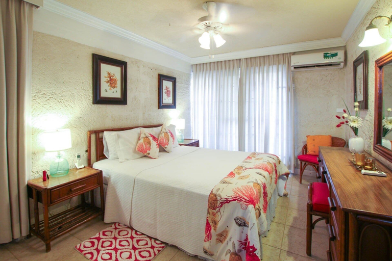Room 4, Bora Bora Lower 2 Bedroom Apts