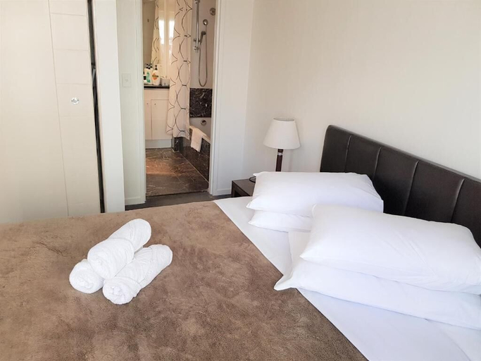 Room 2, Accommodation Sydney Darling Harbour, Sydney