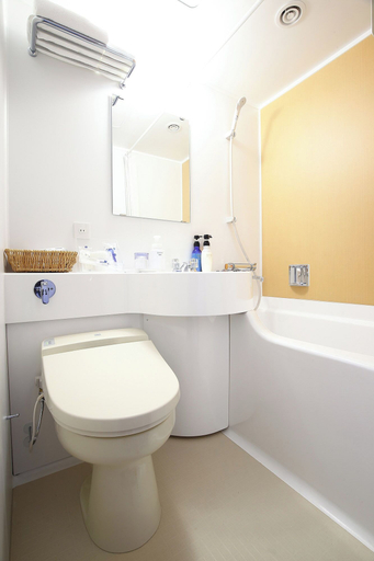 Bathroom 5, Karasuma Kyoto Hotel, Kyoto