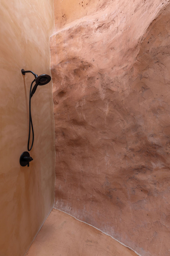 Bathroom 4, Honey Rock Landing, Delta