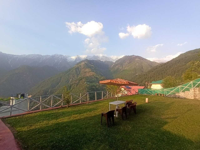 Others 5, Hotel Victoriya palace, Kangra