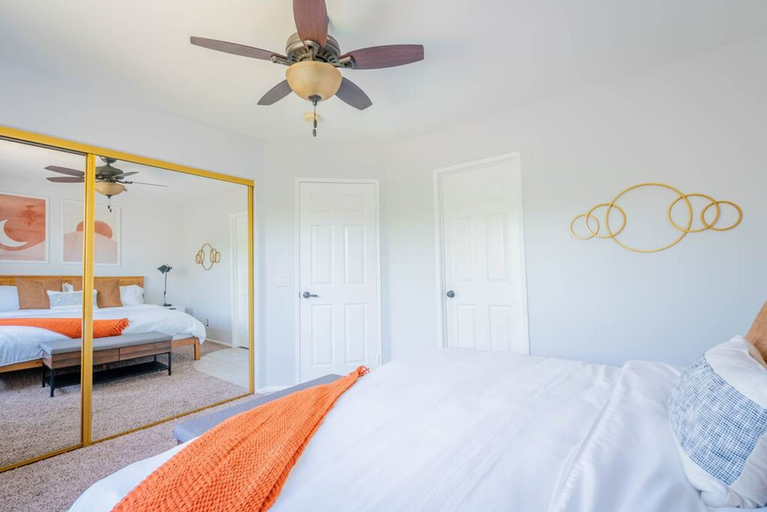 Bedroom 2, Private Oasis Pool, Riverside