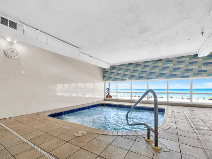 Sport & Beauty 4, Tidewater 1406, Bay