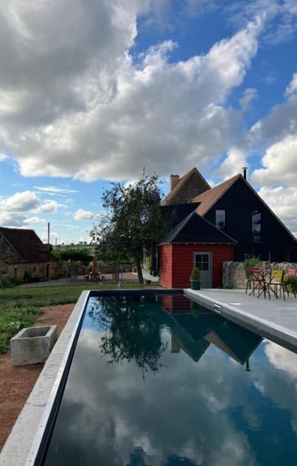 Pool, Les Fromentaux, Saône-et-Loire