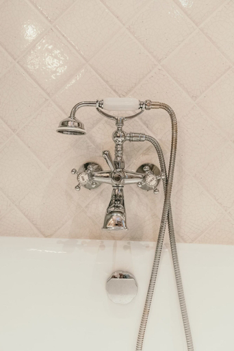 Bathroom 5, Chateau Sainte Cecile, Hérault