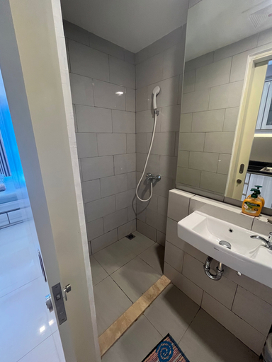 Bathroom 5, Amor Bella Apartment Pakuwon City Mall Surabaya Timur, Surabaya