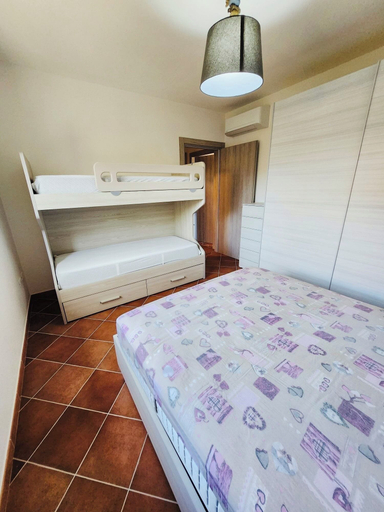 Bedroom 4, Casa Vacanza Salix, Nuoro