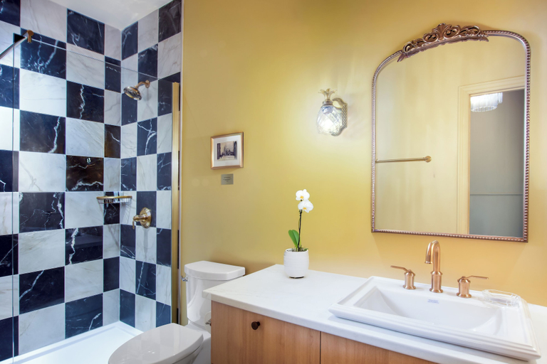 Bathroom 3, Les Lofts du Pont - Par Les Lofts, Communauté-Urbaine-de-Québec
