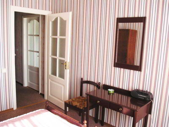 Others 5, Intourist Hotel, Brest