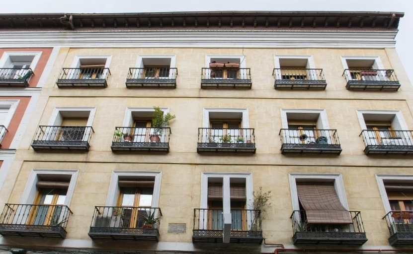 Exterior & Views 2, Hostal La Vera, Madrid