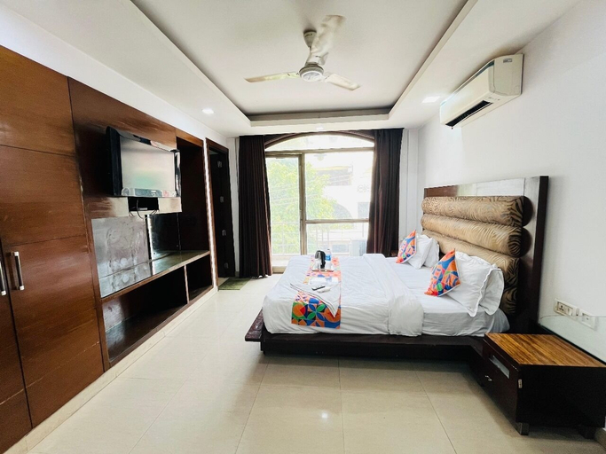 Room 5, Roomshala Hotel Lee Grand, Delhi