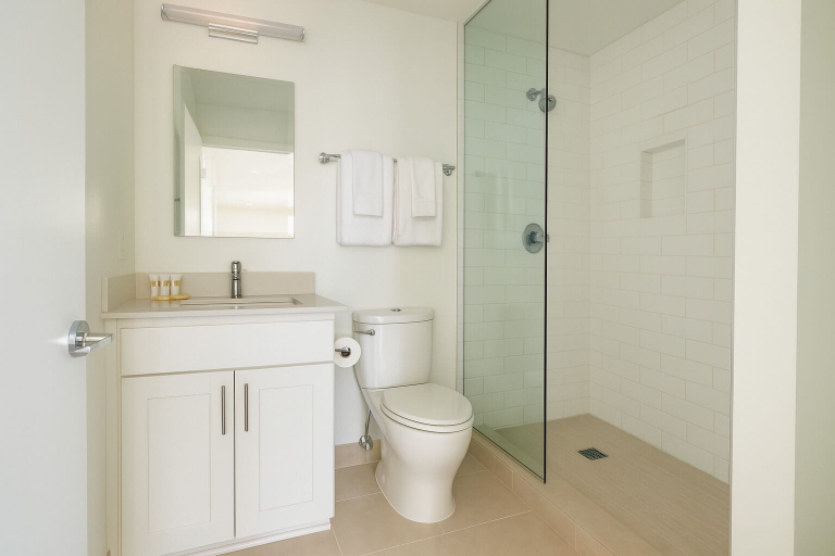 Bathroom, Baltimore Place, Atlanta
