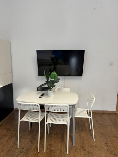 Room 2, Smart 2BR Apt 10 Min from Westbahnhof, Wien