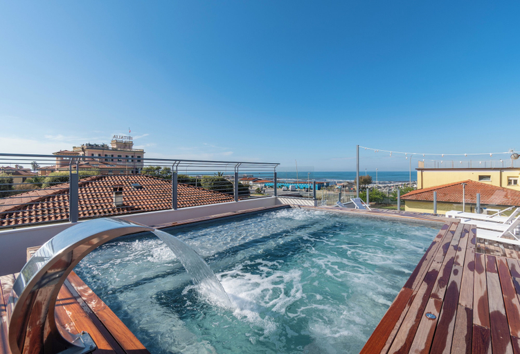 Primary image, Residence Stella, Massa Carrara