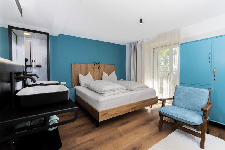 Bedroom 5, Michlhaus nature and suites, Bolzano