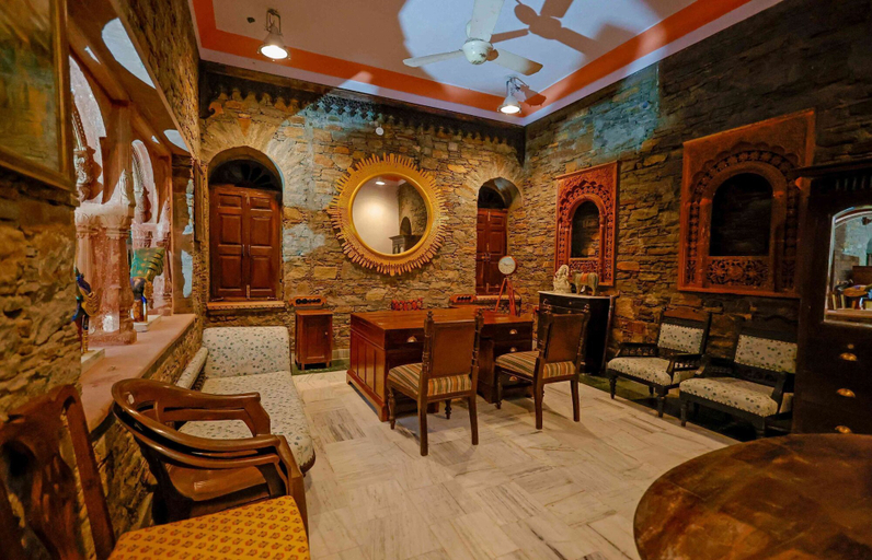 Food & Drinks 4, Shrisiddhpuram, Rajsamand