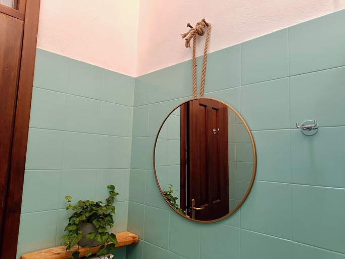 Bathroom 5, Capitoliumad, Brescia