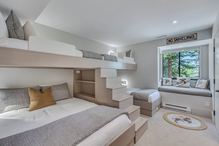 Room 5, The Silos by Snowmass Vacations, Pitkin